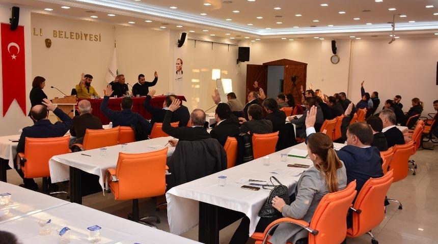 Torbalı Belediye Başkanı İsmail Uygur&rsquo;dan makam aracı a&ccedil;ıklaması