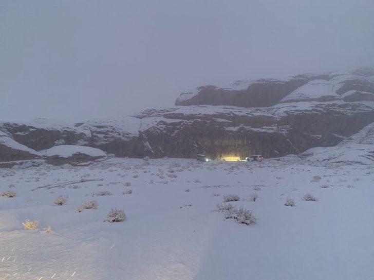 Suudi Arabistan beyaza büründü G4