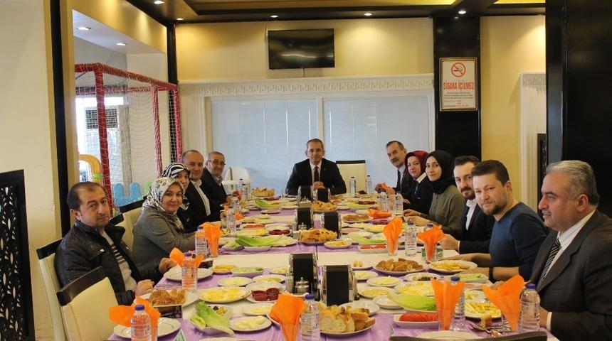 Tosya Kaymakamından gazetecilere jest