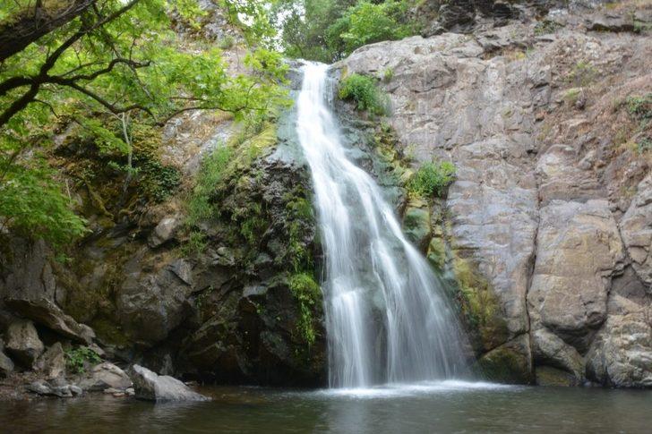 Uçansu Şelalesi keşfedilmeyi bekliyor G2
