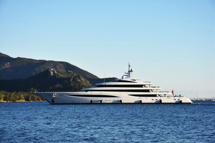 Değeri yaklaşık 200 milyon dolar! Mega yat Marmaris'te G4