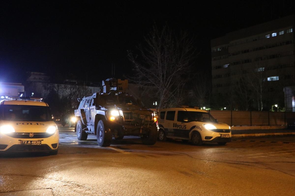 Batman'da DEAŞ'ın s&ouml;zde il sorumlusunun da arasında olduğu 13 zanlı tutuklandı