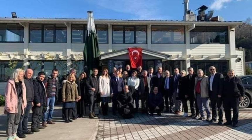 AK Parti teşkilatı 10 Ocak’ta gazetecilerle buluştu