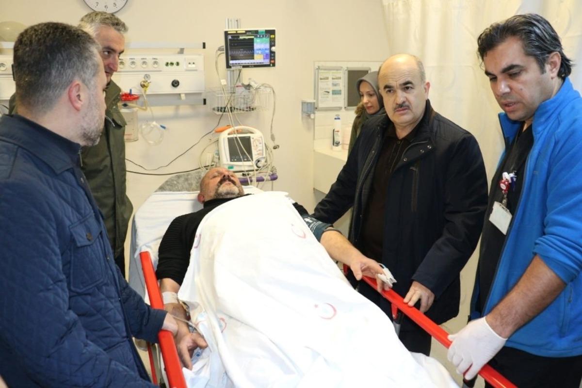 13 ayrı su&ccedil;tan aranan şahıs polisle &ccedil;atıştı: 1'i polis 3 yaralı