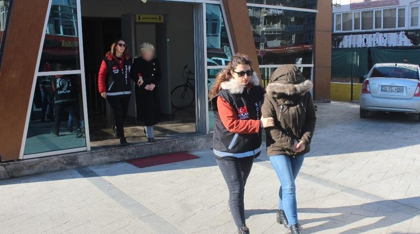 Kocaeli’deki masaj salonuna fuhuş baskını! Tutuklandılar