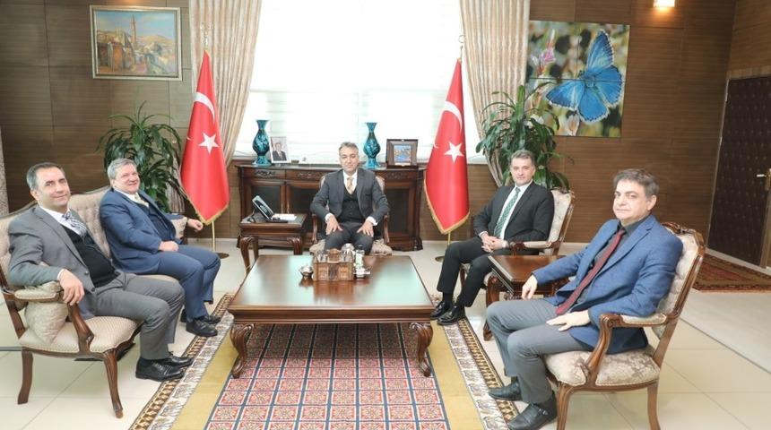 Vali Oktay Çağatay, VEDAŞ Genel Müdürü Sami Kovancı’yı makamında ağırladı