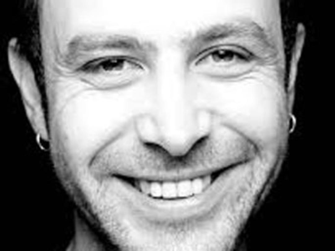 Nejat İşler ilk aşkını anlattı