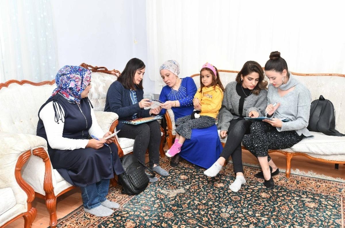 B&uuml;y&uuml;kşehir kız &ccedil;ocuklarının okumasına destek veriyor