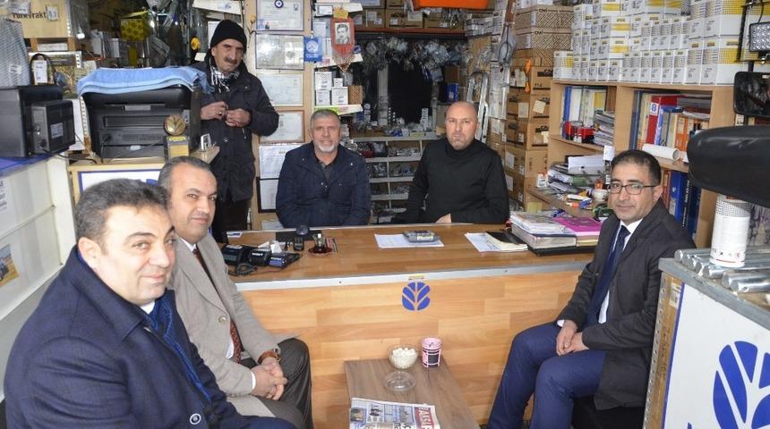 ATSO Başkanı G&ouml;ktaş &uuml;yelerle değerlendirme g&ouml;r&uuml;şmeleri yapıyor