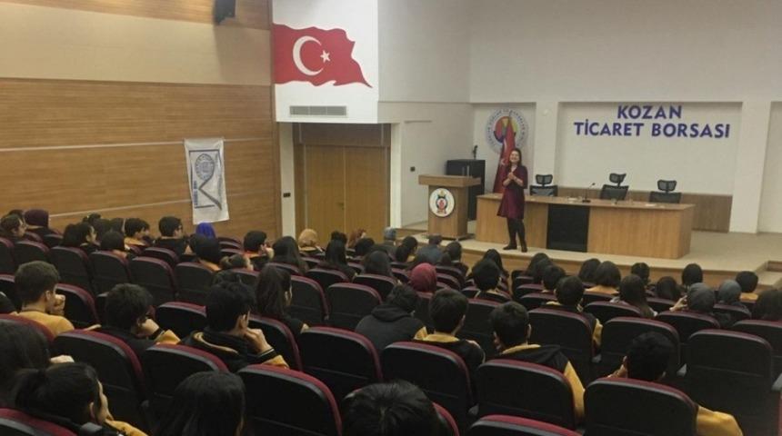 Liselilere &ldquo;Meslek Se&ccedil;imi ve Kariyer&rdquo; semineri