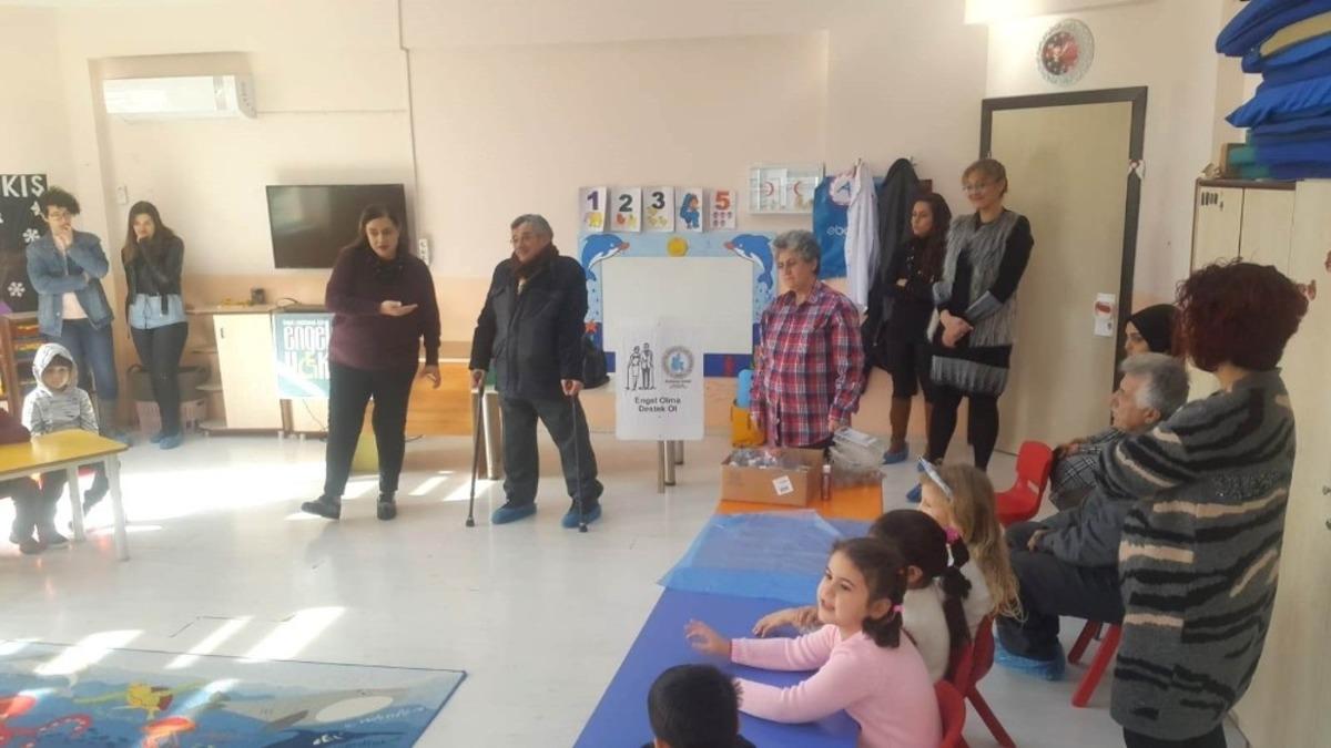 Minikler kendi oyuncaklarını kendileri yapıyor