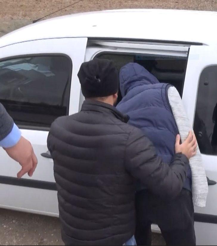 Aksaray'da hareketli dakikalar! Polis ve gaspçı kovalamacası film sahnelerini aratmadı G3