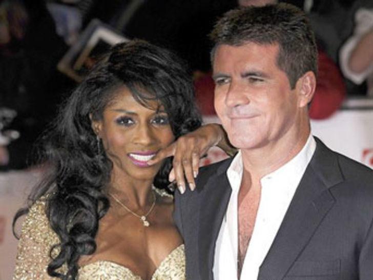 Simon Cowell'a 'harem' eleştirisi G1