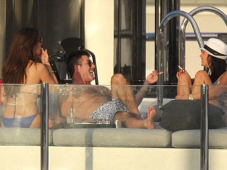 Simon Cowell'a 'harem' eleştirisi G3