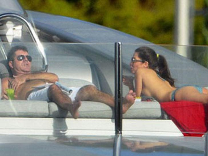Simon Cowell'a 'harem' eleştirisi G5