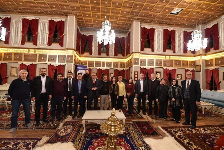 Yunusemre Kent Konseyi gazetecileri unutmadı G3