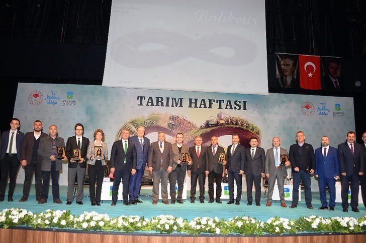 Vali Yazıcı, "Balıkesir tarımın kalbinin attığı il" G4