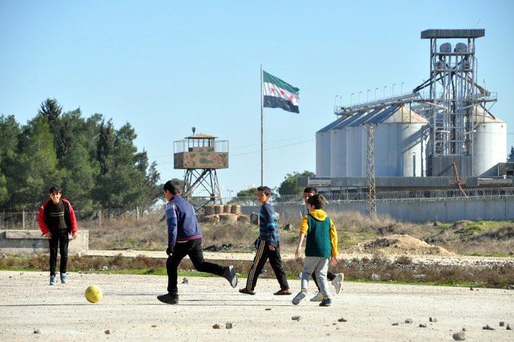 Sınırın sıfır noktasında yazdan kalma bir gün yaşanıyor G1