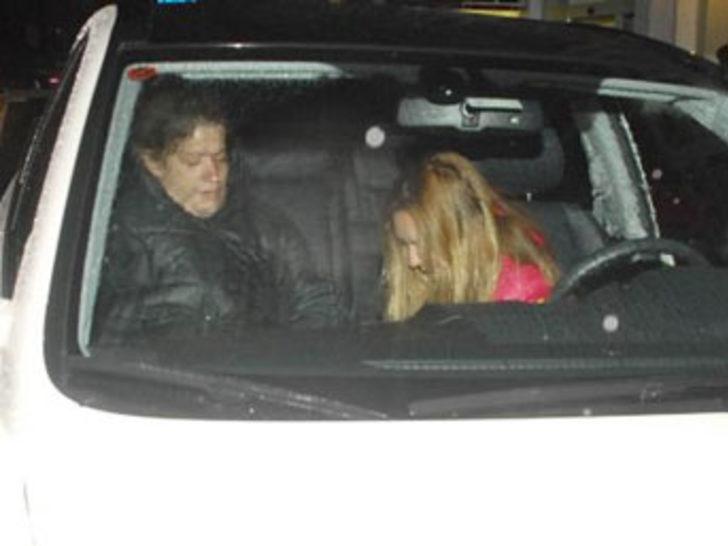 Özge Özder'in panik anı G1