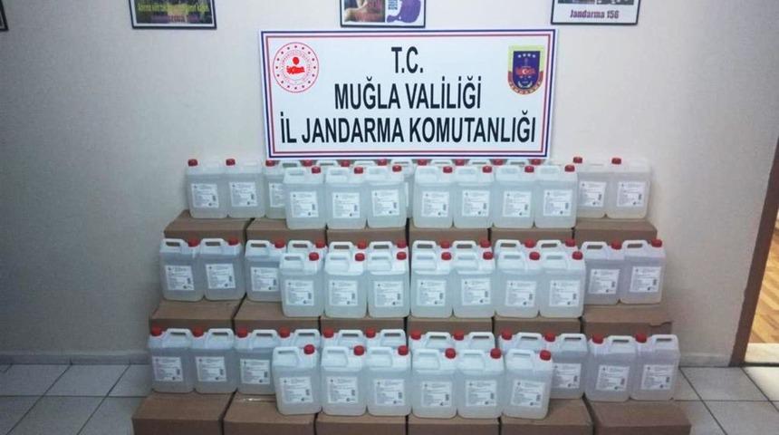 Kaçak alkol yapımında kullanılacak etil alkol ele geçirildi