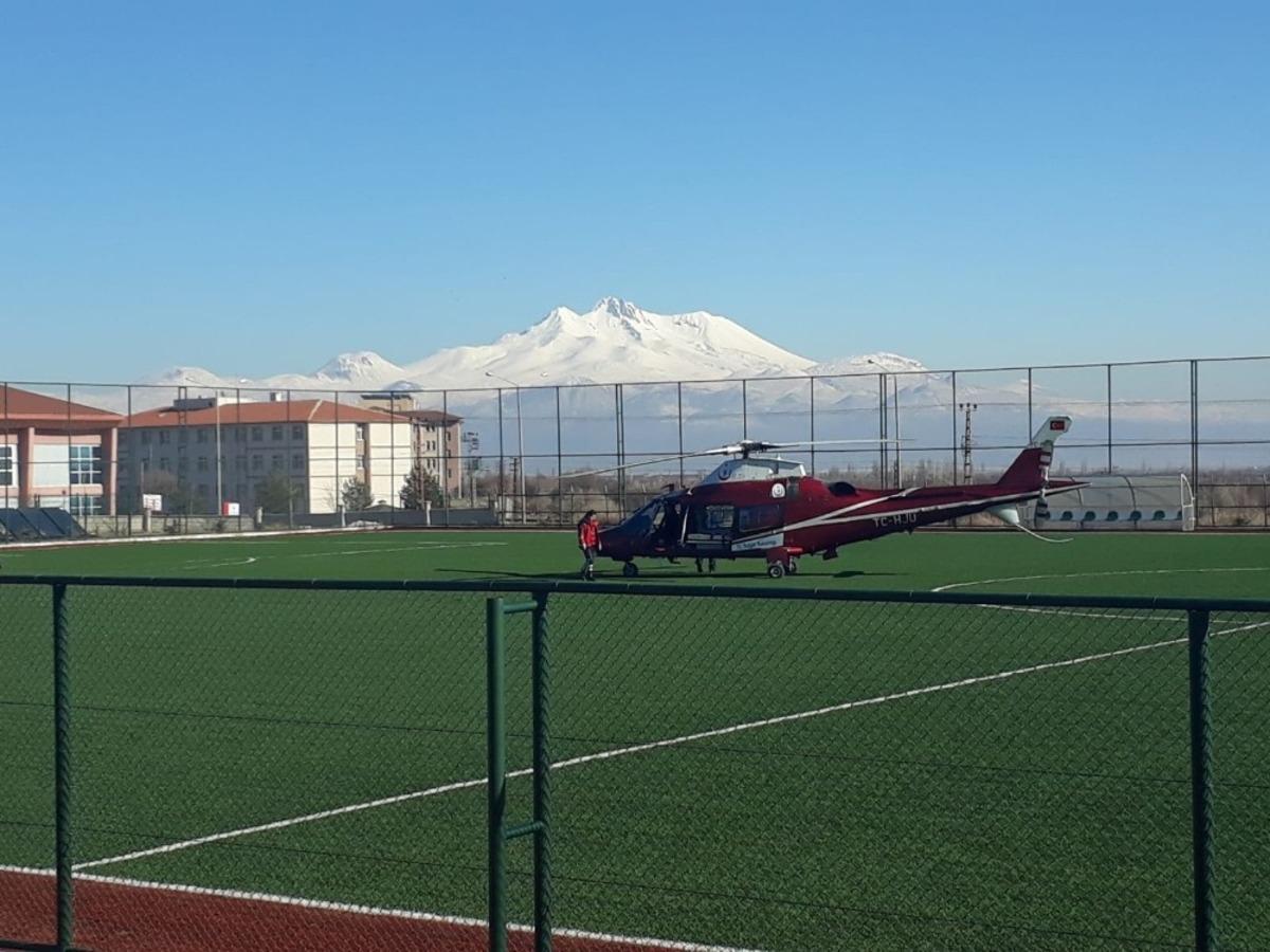 Helikopter ambulans inme fel&ccedil; ge&ccedil;iren vatandaş i&ccedil;in havalandı