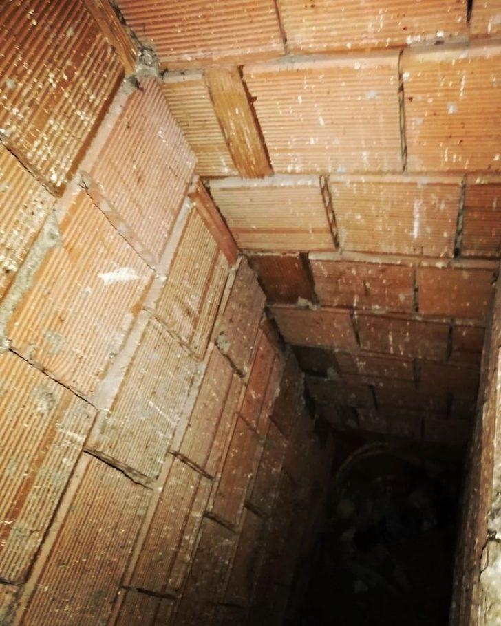 Havalandırma boşluğunda mahsur kalan güvercin itfaiye tarafından kurtarıldı G3