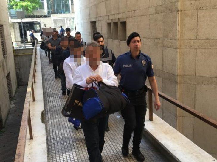 Bursa’da FETÖ’nün ‘askeri mahrem’ yapılanmasına darbe! 71 kişi tutuklandı G3