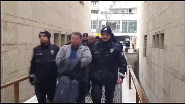 Bursa’da FETÖ’nün ‘askeri mahrem’ yapılanmasına darbe! 71 kişi tutuklandı G4