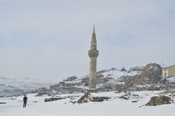 Ağrı’da sular altında kalan köy gün yüzüne çıktı! G5