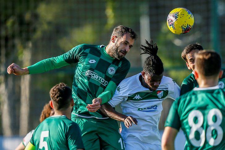Konyaspor-Bursaspor maçında kavga çıktı G3