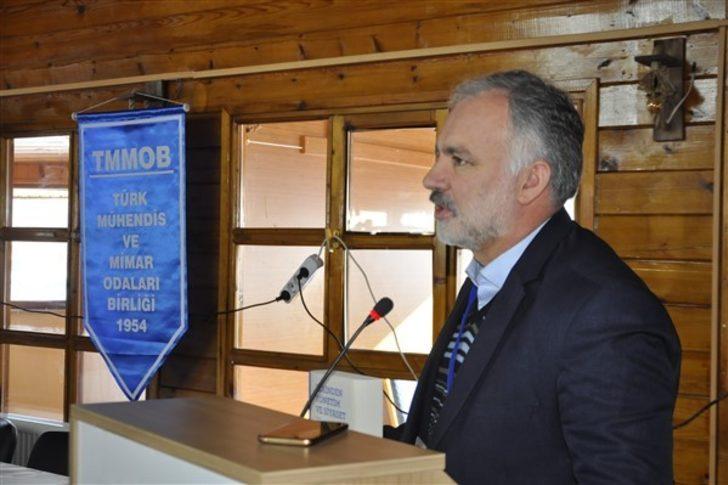 Kars’ta “Yerel Yönetimler, Demokrasi ve Kentleşme Politikaları” Sempozyumu G3