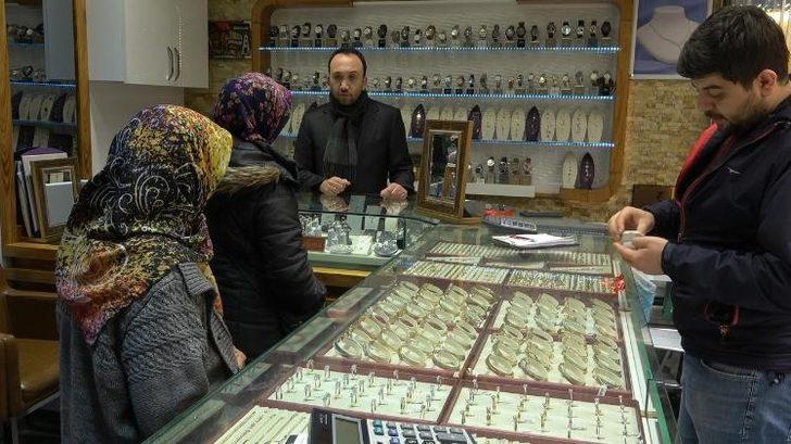 Altında hızlı düşüş (Çeyrek ve gram altın ne kadar?) G2