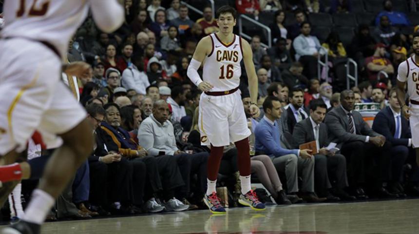 Cedi Osman'dan double double