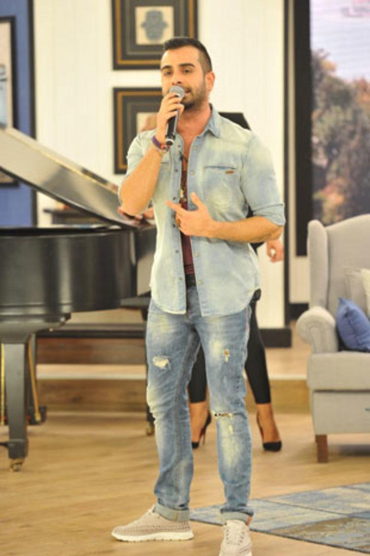 Ivana Sert hem çaldı hem söyledi G3