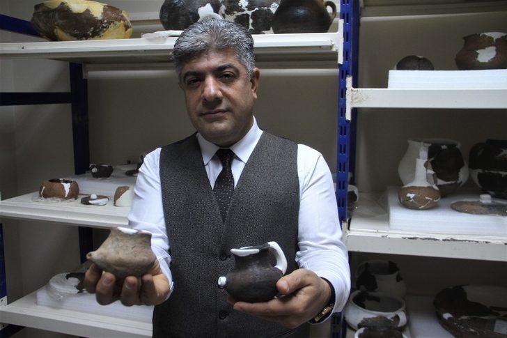 Norik Höyük'teki kazılarda 4 bin 500 yıllık biberonlar bulundu G4