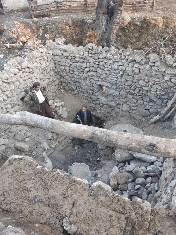 Derecik’teki 70 yıllık su değirmeni yeniden onarılıyor G3