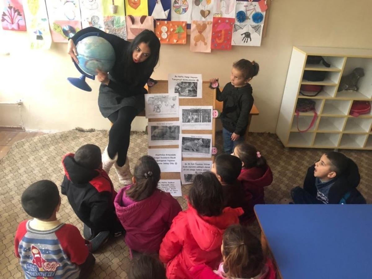 Anaokulu &ouml;ğrencileri Avustralya&rsquo;daki yangına dikkat &ccedil;ekti