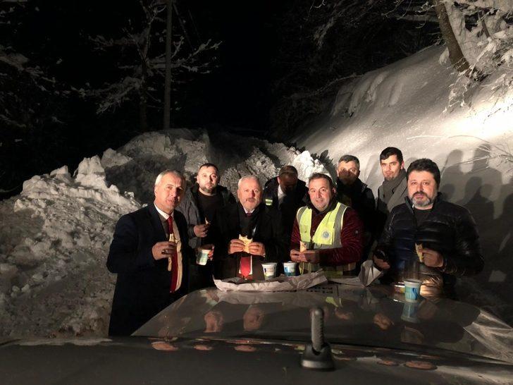 Başkan Babaoğlu’ndan gece çalışan kar timine jest G3