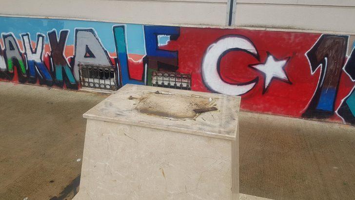 Kocaeli'de Atatürk büstüne saldırı! G4