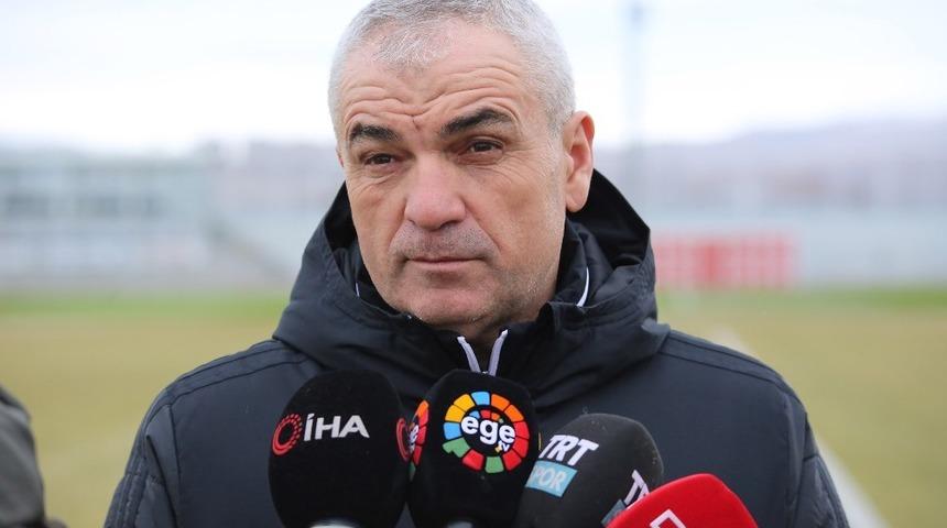 Rıza Çalımbay: Yasin Öztekin dışında 2 transfer daha yapacağız