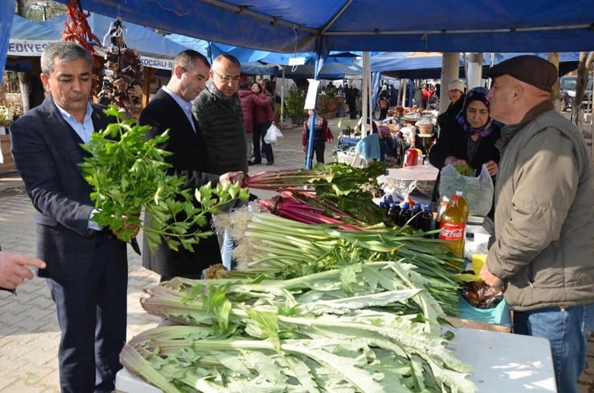 Başkan Nedim Kaplan alışverişini &Ccedil;akırbeyli pazarından yaptı