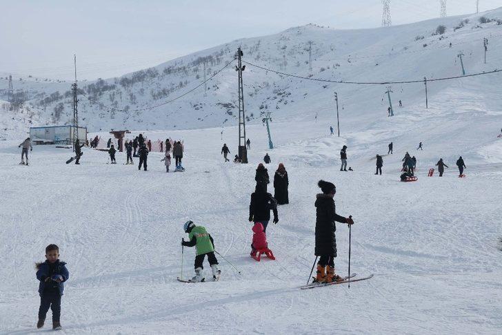 Bitlisliler hafta sonlarını kayarak geçiriyor G3