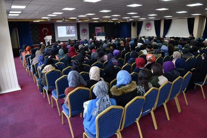 Başkan Demir öğrencilerle buluştu G5