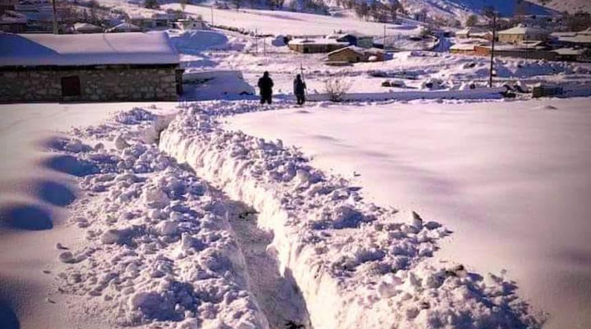 Bu köyde kar kalınlığı yarım metreyi geçti