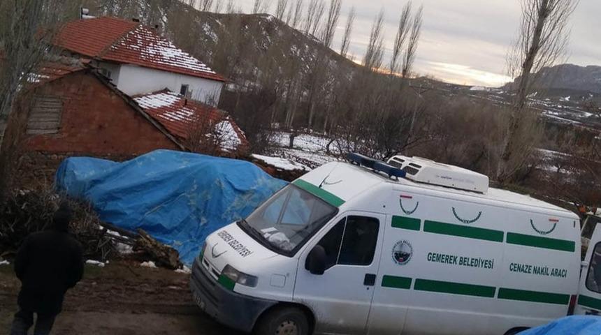 Sivas'ta korkunç olay! 4 çocuk annesi kadın tavana asılı halde bulundu!