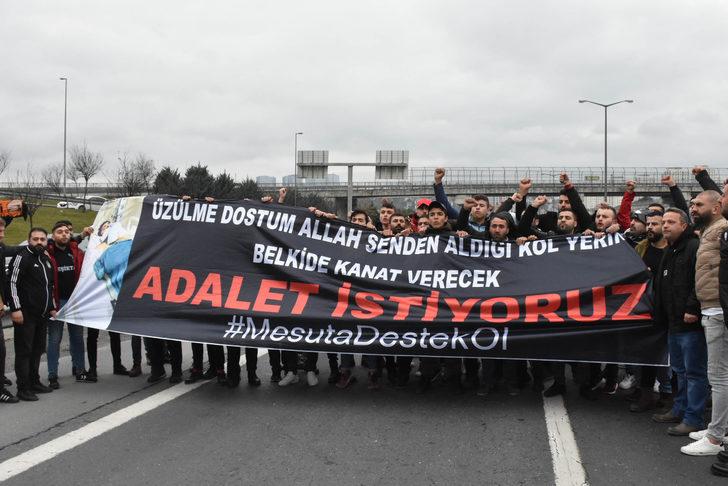 İstanbul'da trafiği kilitleyen eylem! 100 kişilik grup TEM Otoyolu'nu trafiğe kapattı! G3