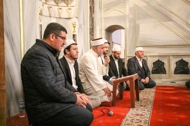 Hacılarlılar sabah namazında bir araya geldi G4