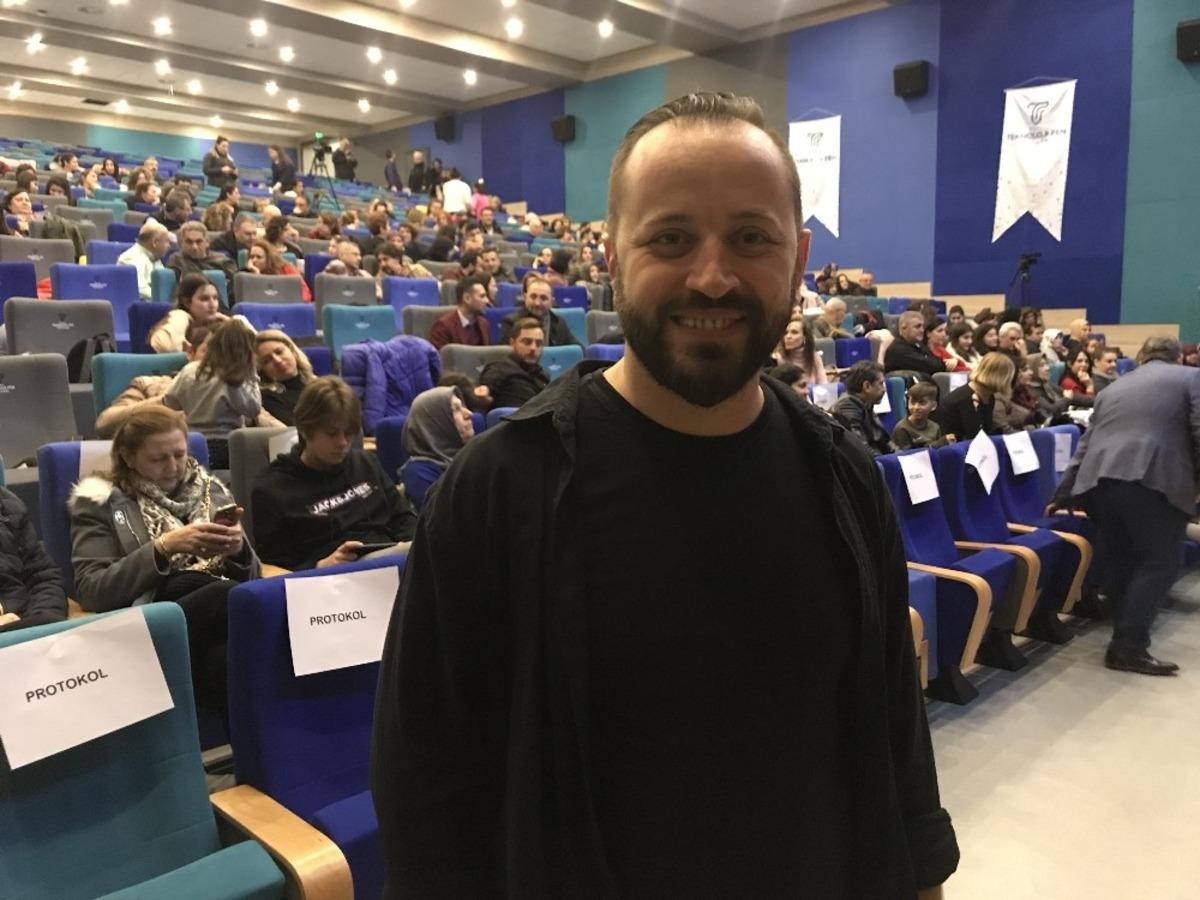 Milli m&uuml;cadele halk danslarıyla anlatıldı