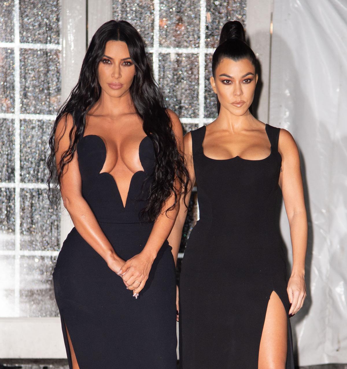 Kim Kardashian ve Kourtney Kardashian arasındaki kavganın sebebi ortaya &ccedil;ıktı 