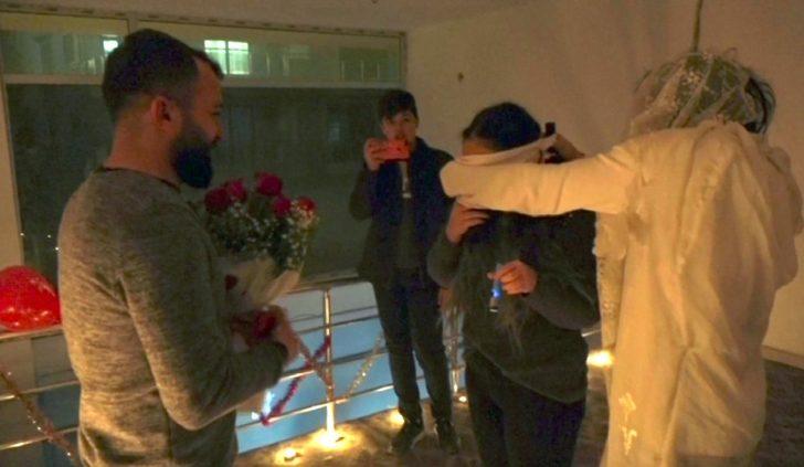 Böyle evlilik teklifi görülmedi! 'Son duanı et' dedi ve... G3